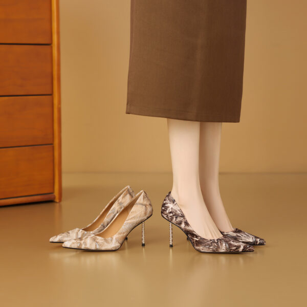 SIMONE Calf Hair Pointed Toe Pumps | Handcrafted Sheepskin-Lined 8cm Heels